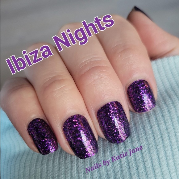 4/$40 RETIRED SET / Ibiza Nights / Fall 2017 / Color Street Nail Polish Strips - Picture 3 of 4